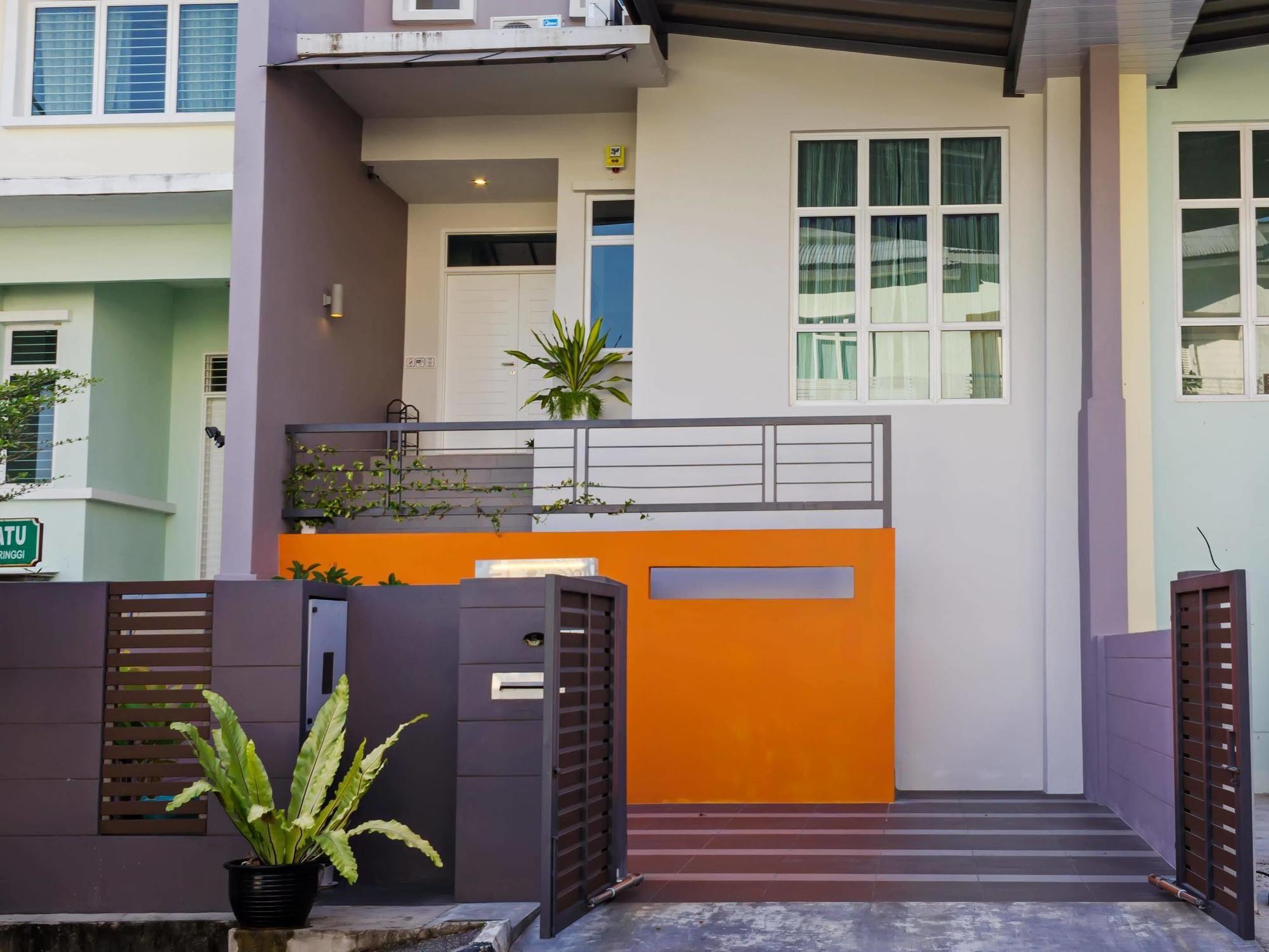 Batu Ferringhi - Shamrock Beach Villas - 12 Exteriör bild